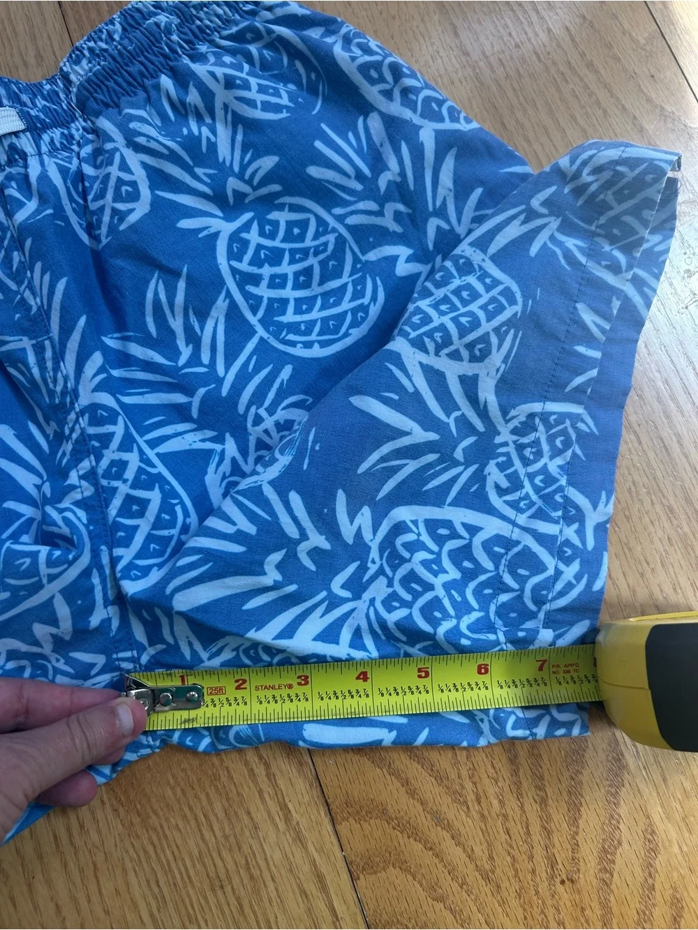 Chubbies The Thigh-Napples Swim Trunks Mens Small S 7” Pineapple Blue Shorts - Picture 9 of 10